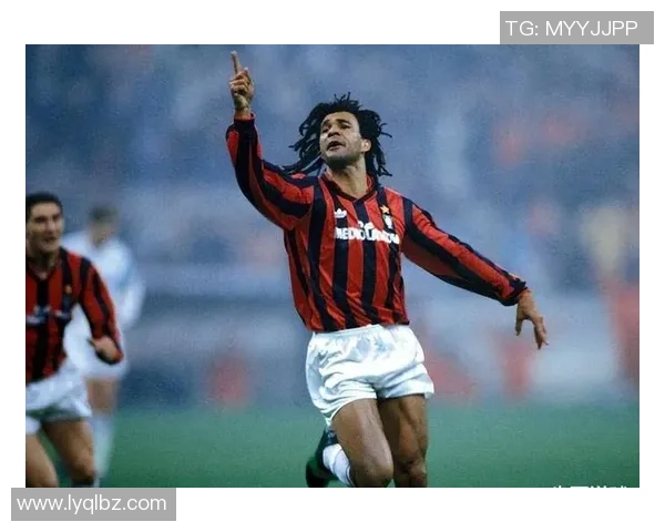 足球场上六边形球星的崛起与足球战术革新之间的深刻关系探讨